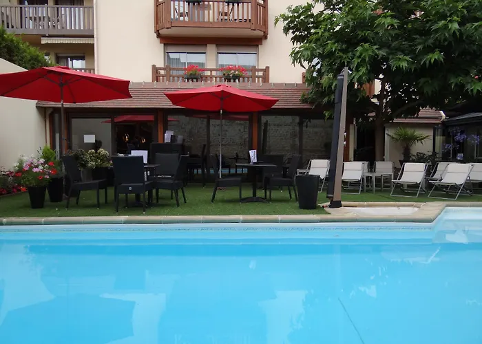 Le Trophée By M Hôtel Spa