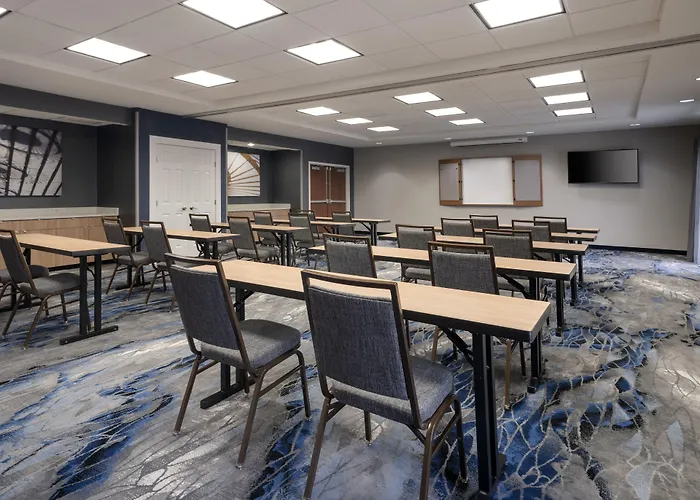 Fairfield Inn & Suites Denton