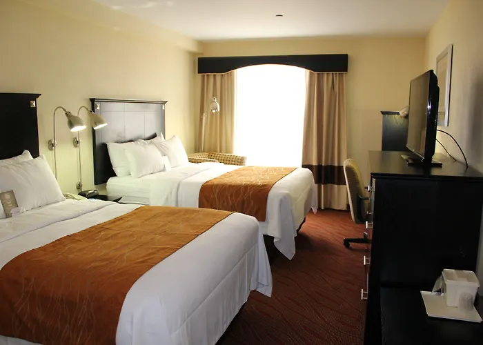 Comfort Inn & Suites Laguardia Airport