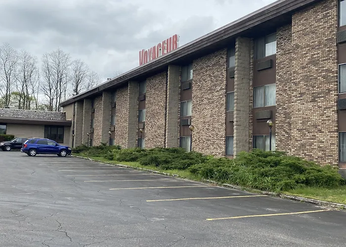 Voyageur Inn And Conference Center