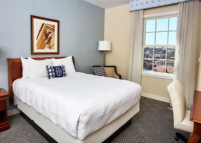 Hotel 24 South Staunton
