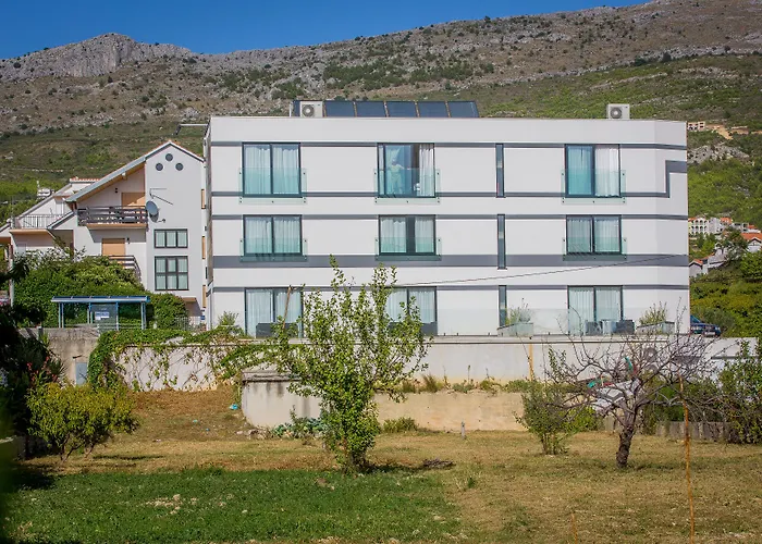 Hotel San Antonio Podstrana