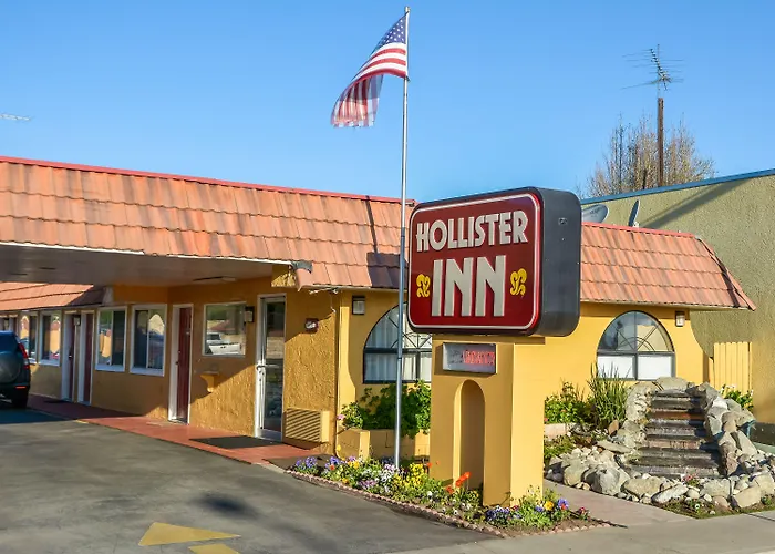 Hollister Inn