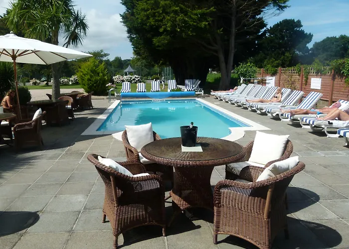 Beachcombers Hotel