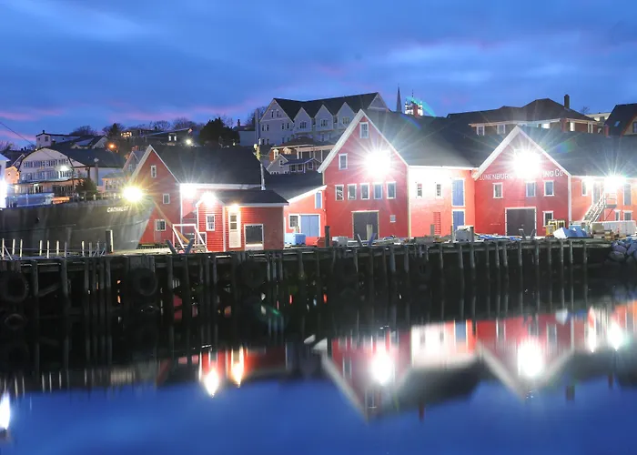 Smugglers Cove Inn