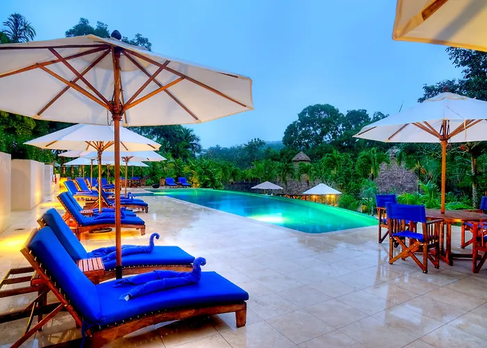 Lodge At Chaacreek