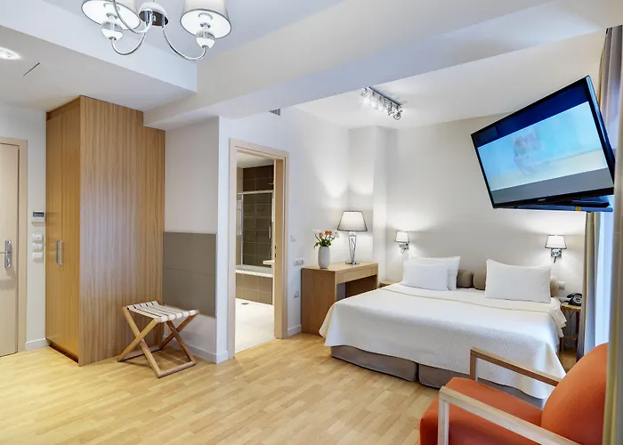 Phidias Piraeus Hotel