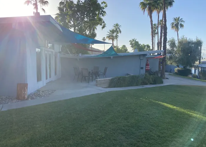 Ccbc Resort Hotel - A Gay Men'S Resort