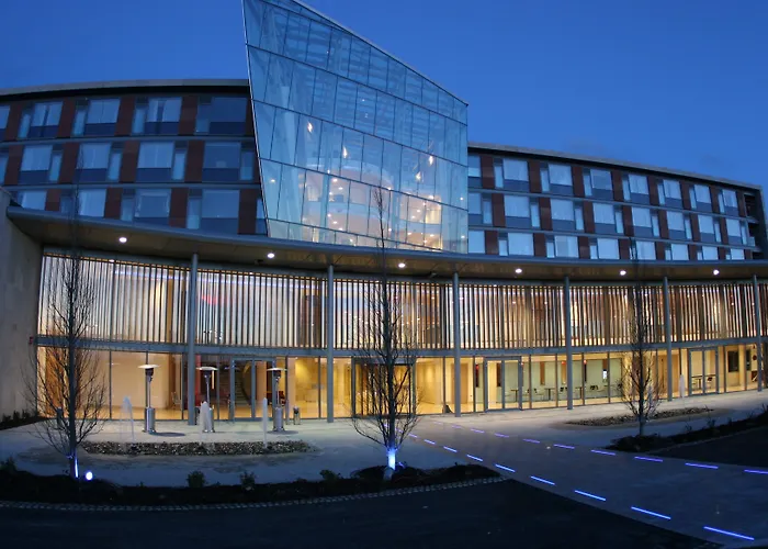 Pillo Hotel & Leisure Club