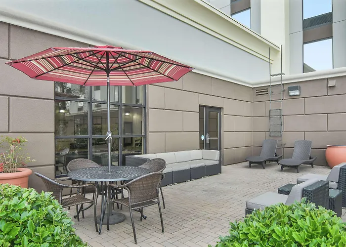 Hampton Inn & Suites Macon I-75 North