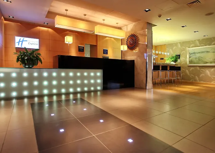 Holiday Inn Express Birmingham Redditch By Ihg