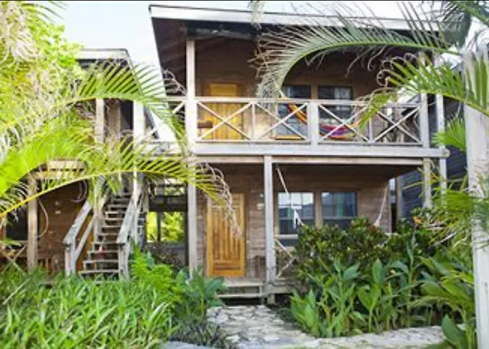Las Rocas Resort And Dive Center