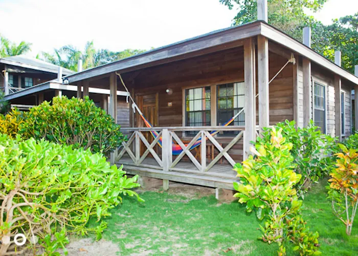 Las Rocas Resort And Dive Center