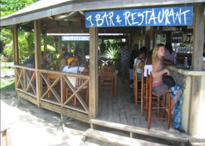 Las Rocas Resort And Dive Center