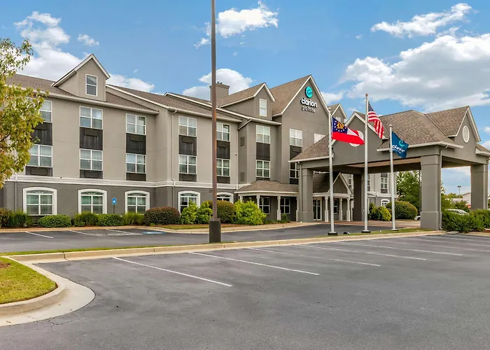 Clarion Pointe Columbus-Bradley Park