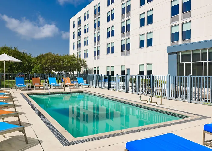 Aloft Hotel Plano