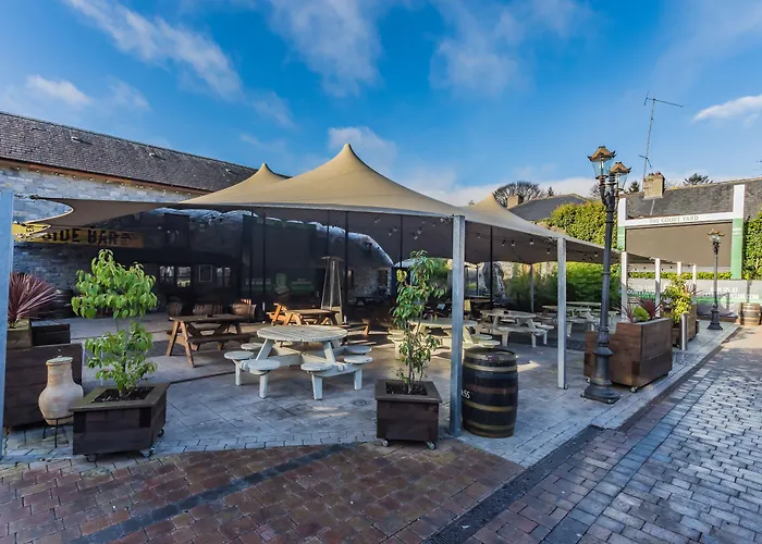 Court Yard Hotel