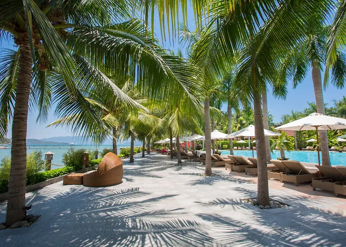 Diamond Bay Resort & Spa