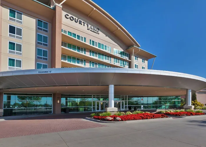 Courtyard Omaha La Vista Hotel