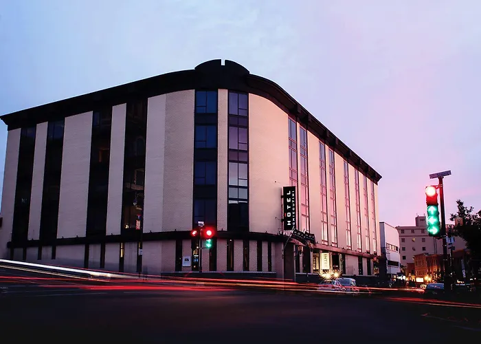 Hotel Chicoutimi, Affilie A Hyvi