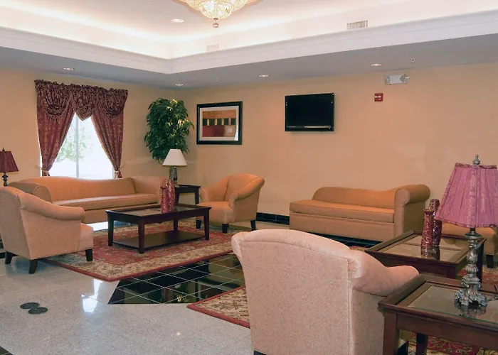 Comfort Suites Near Indianapolis Airport