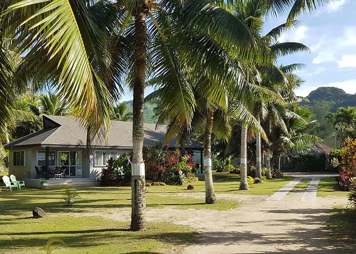 Lagoon Breeze Villas