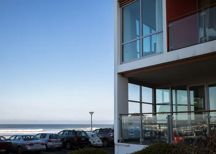 Hotel St Clair Dunedin