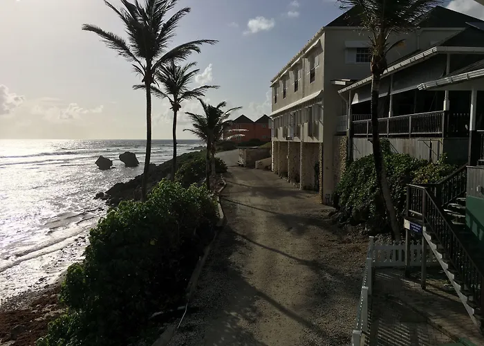 The Atlantis Historic Inn