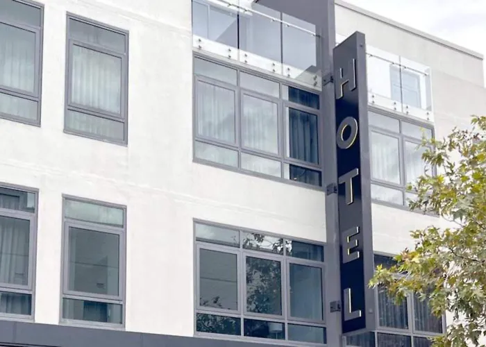 New Haus By Hougoumont Hotel, Former Bannister 22 Fremantle