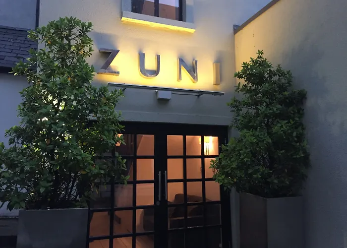 Zuni Restaurant & Boutique