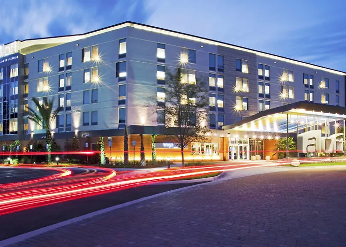 Aloft Jacksonville Tapestry Park