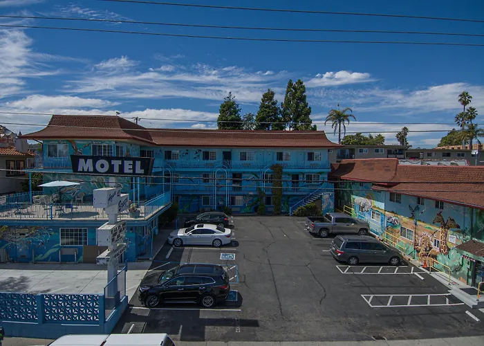 Aqua Breeze Inn