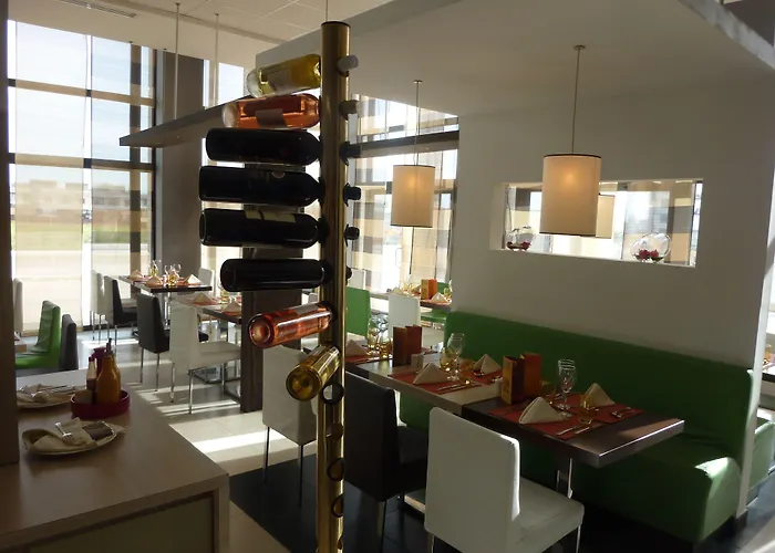 ibis Oran les Falaises