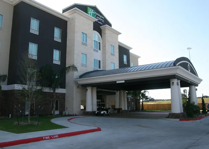 Holiday Inn Express & Suites - North By Ihg