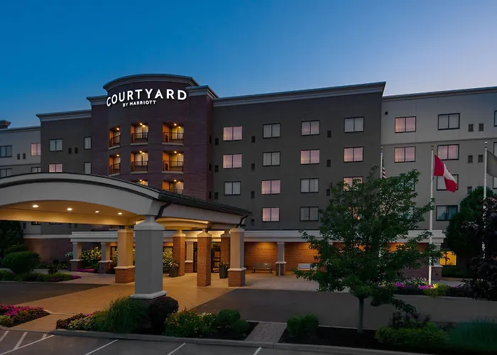 Courtyard By Marriott Buffalo Airport