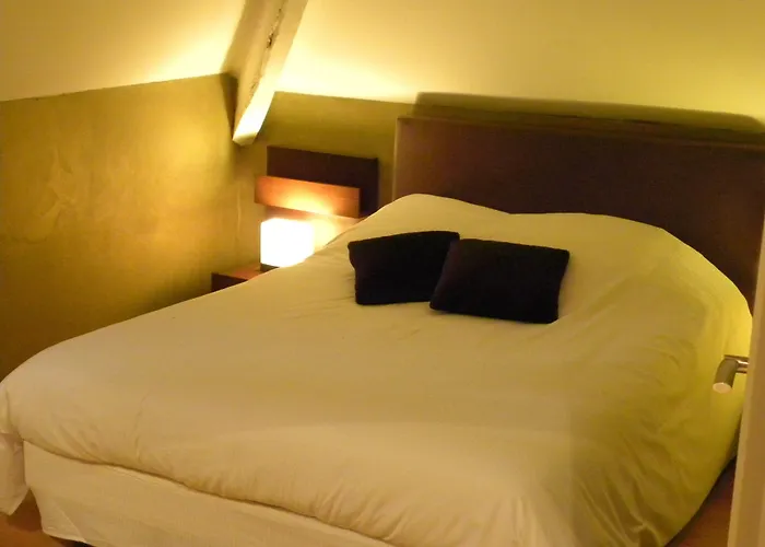Hotel La Bastie d'Urfé Naussac 