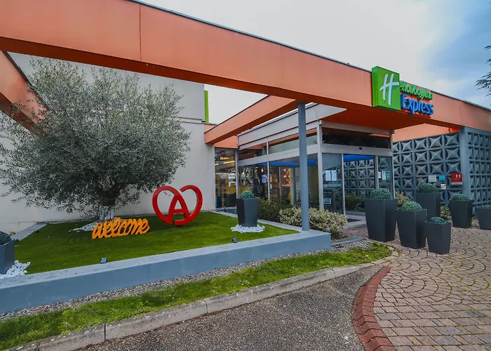 Holiday Inn Express Strasbourg - Sud By Ihg Geispolsheim
