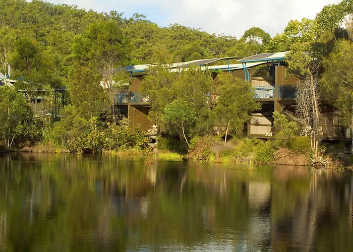 Kingfisher Bay Resort