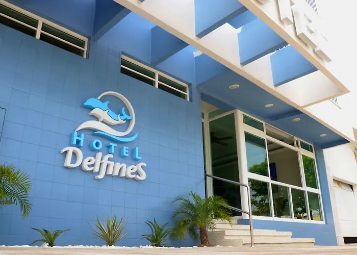 Hotel Delfines
