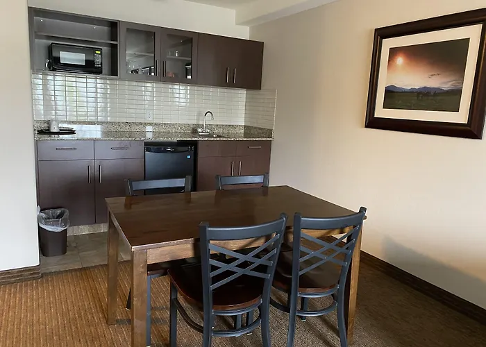 Ramada By Wyndham Creston