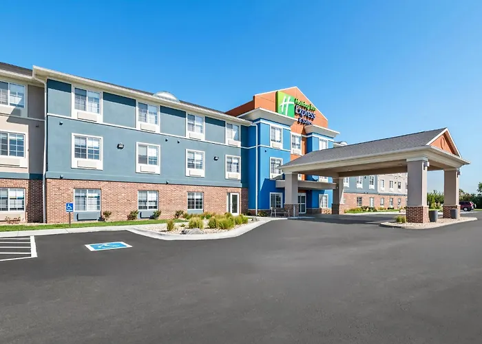 Holiday Inn Express & Suites - Convention Center Area By Ihg