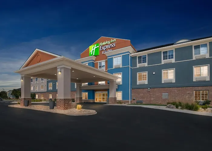 Holiday Inn Express & Suites - Convention Center Area By Ihg