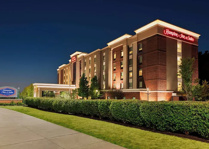 Hampton Inn & Suites Pittsburgh Waterfront