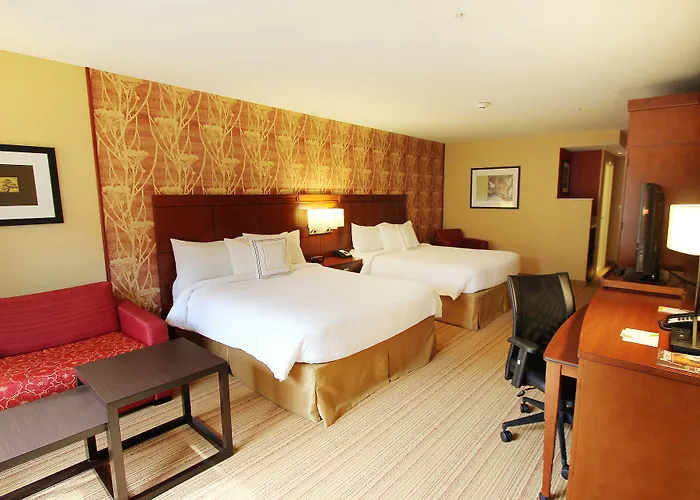 Courtyard By Marriott Oneonta Hotel