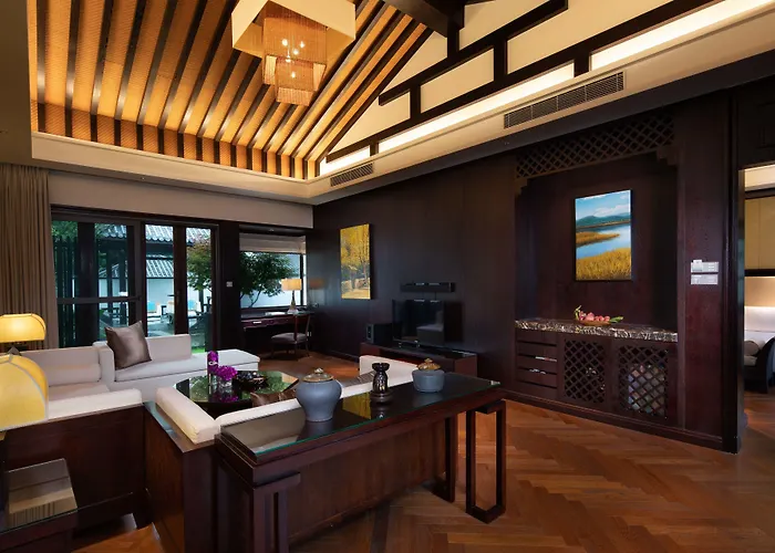 Banyan Tree Tengchong