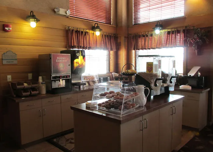 Kelly Inn And Suites Mitchell