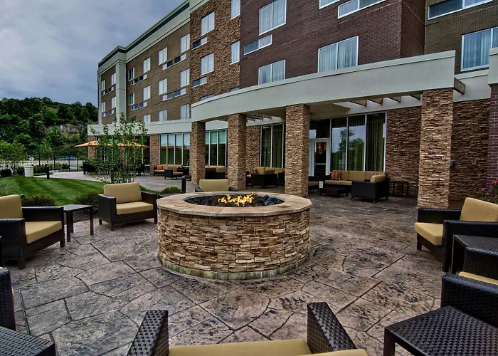 Courtyard By Marriott Clarksburg