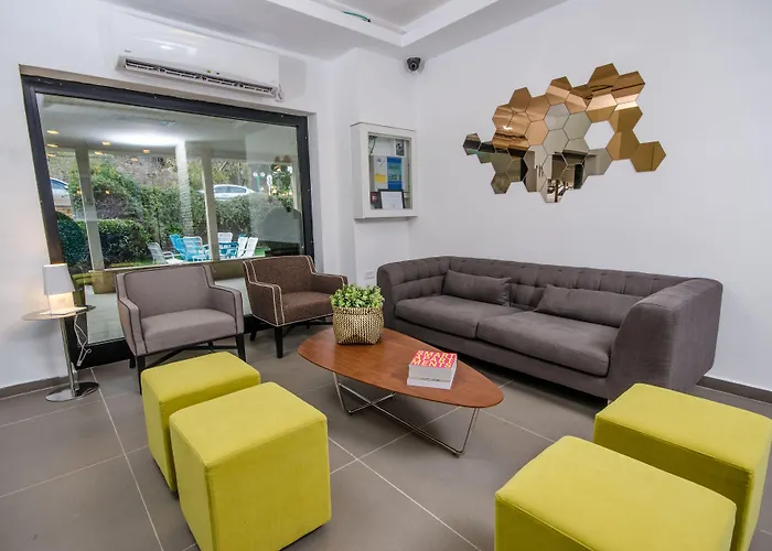 Metulla Travel Hotel