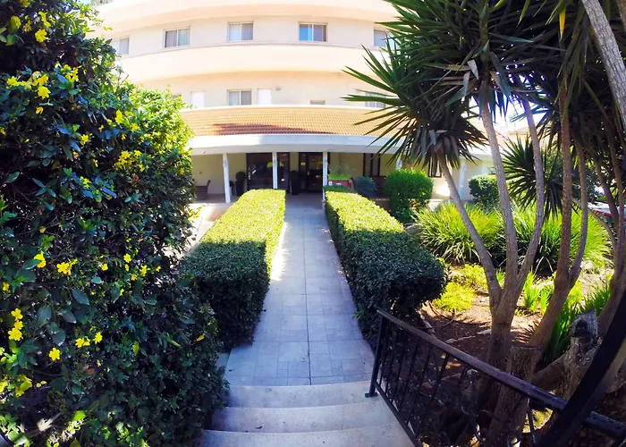 Metulla Travel Hotel