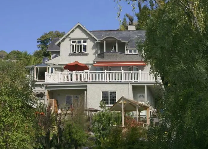 Joya Garden & Villa Studios